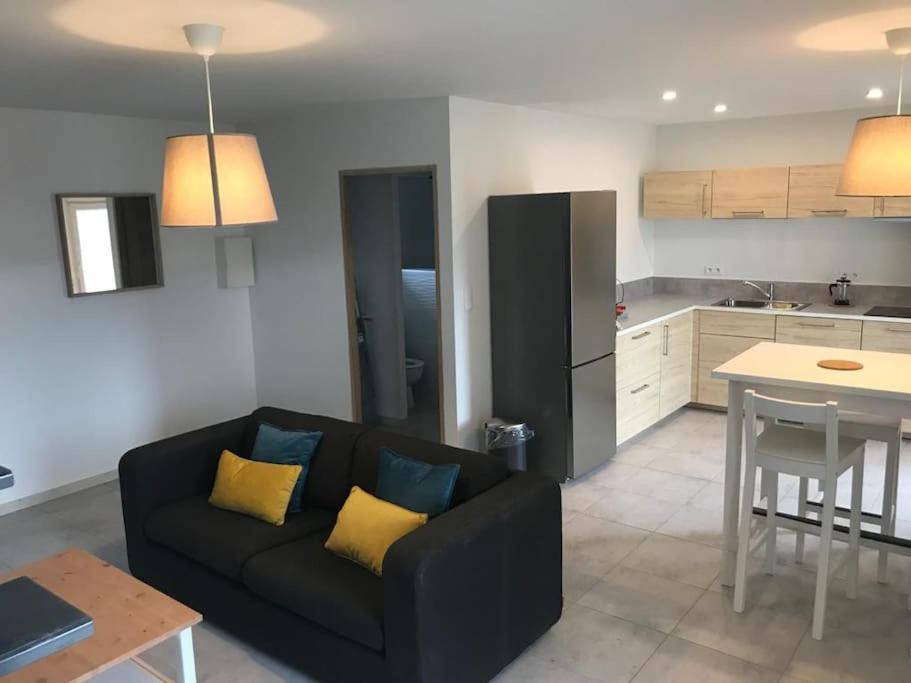 Appartement Neuf Avec Spa Saint-Martin-dʼArdèche エクステリア 写真